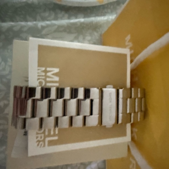 Michael Kors Silver Logo Watch - Picture 2 of 4
